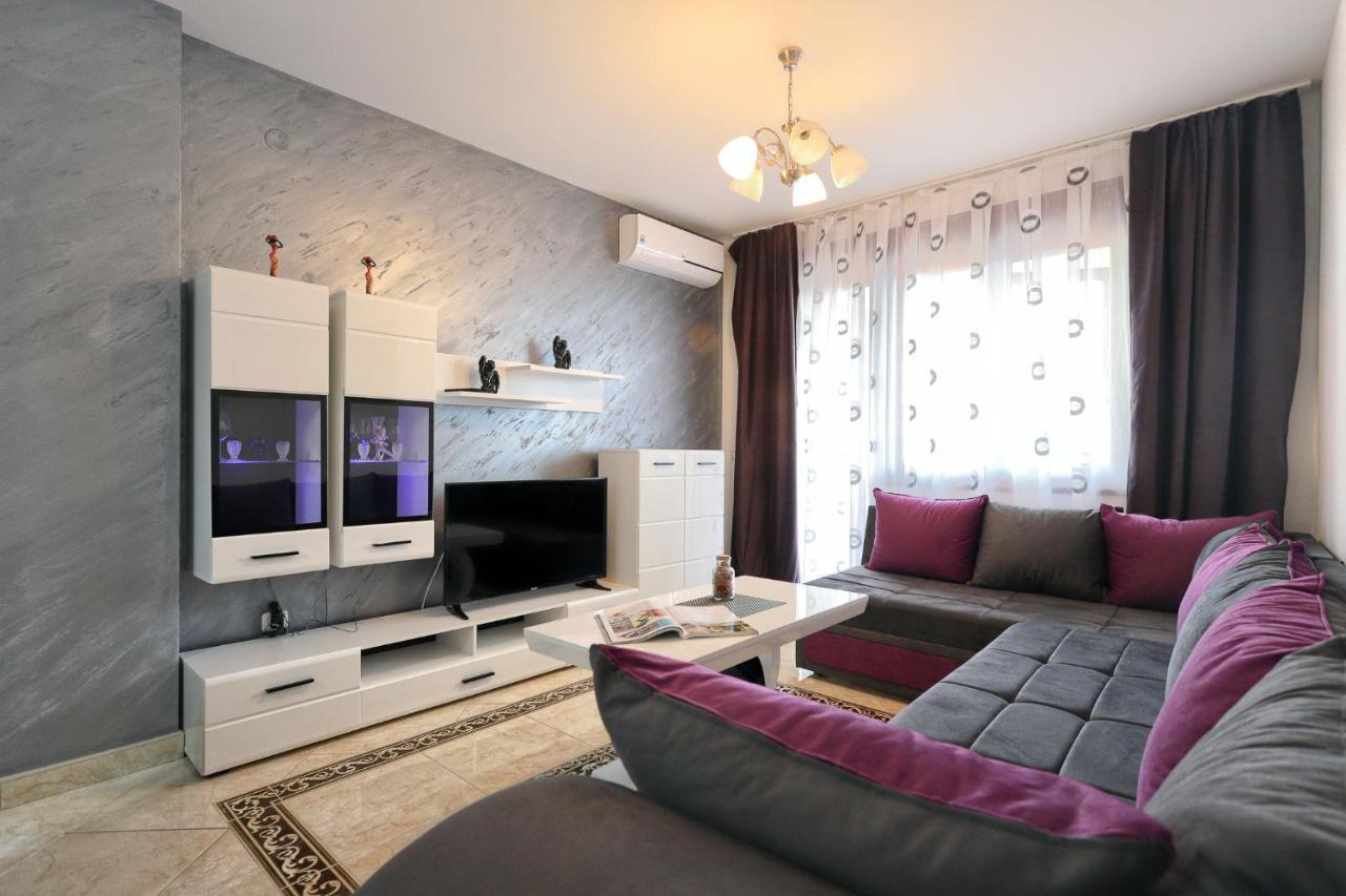 Apartment Anatolia - Mina เบชิชิ ภายนอก รูปภาพ